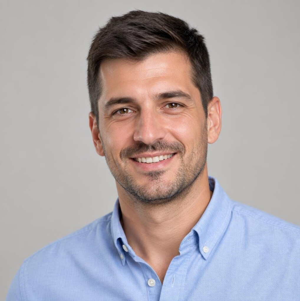 Portrait of a smiling man in his thirties